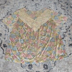Vassarette Vintage Floral Lace Trim Top USA Made Medium Sheer